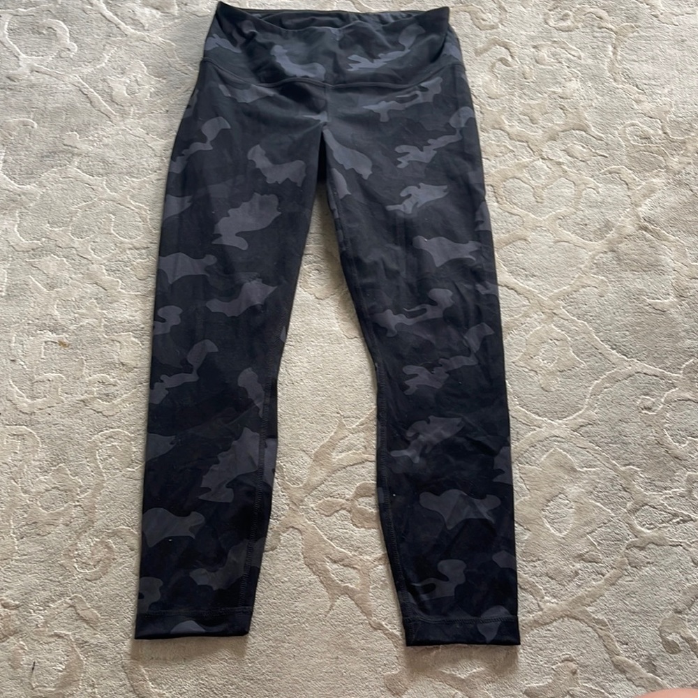 camo leggings